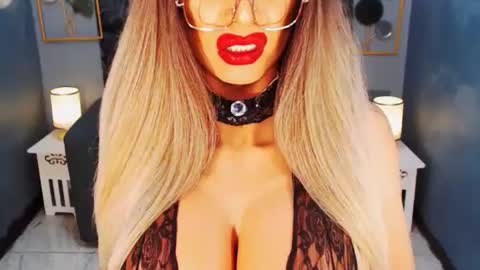 Loraine Cruz online show from July 22, 10:08 am