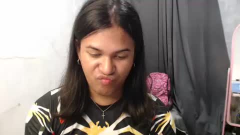 Ellez online show from November 15, 7:01 pm