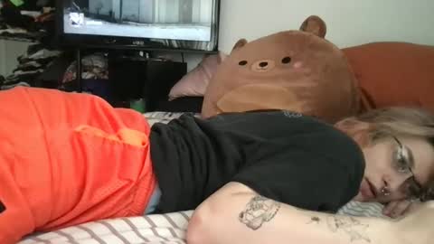 Snapshot of boywithbug chatting on February 25, 4:21 pm boywithbug online show from February 25, 4:21 pm