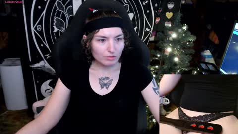 BrandiWRLD999 online show from December 31, 6:46 pm