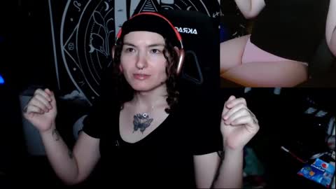 BrandiWRLD999 online show from September 23, 7:53 pm