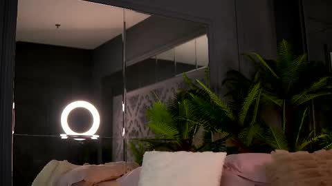 Scarlet online show from April 3, 5:28 am