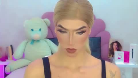 BRIANA online show from March 23, 8:30 am