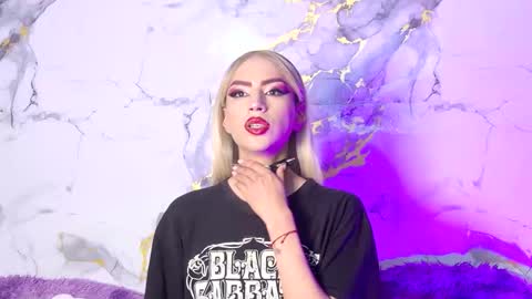 briana_white online show from March 24, 9:09 pm