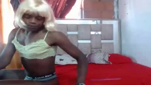 britannyts1 online show from November 11, 9:49 pm