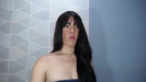 camilaparrisx online show from March 1, 4:15 am