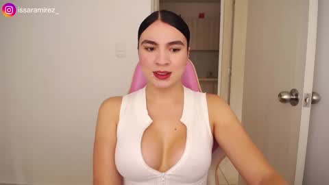 X IGcamiryan01 online show from February 25, 6:01 pm