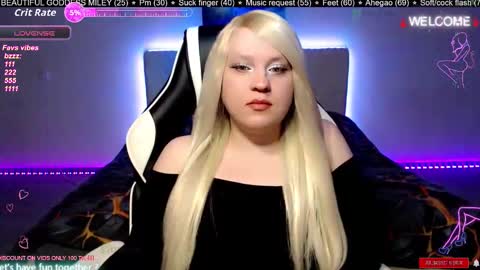 Miley online show from December 5, 8:48 pm