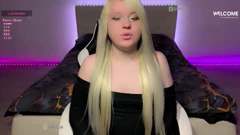 Miley online show from January 17, 8:38 pm