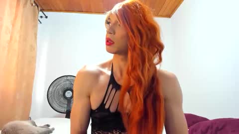 LisaGreyson online show from April 16, 9:39 pm