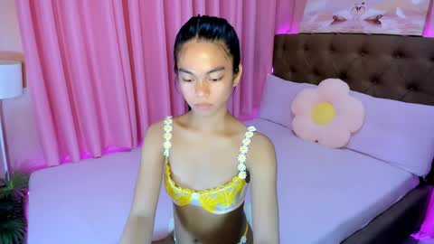 CARMELLA online show from April 4, 2:15 pm