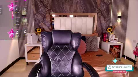 caroline_foster1 online show from April 16, 12:17 pm