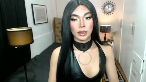 CatalenaX online show from March 1, 2:55 pm