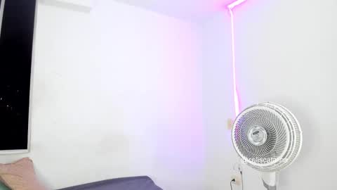 celiscatalina instagram online show from November 6, 11:05 pm