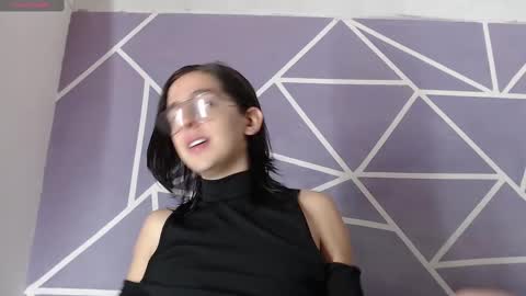 cava_pretty online show from March 5, 12:07 pm