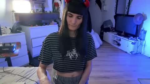 CeriseLapine online show from November 10, 11:28 pm