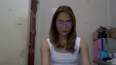 chelly4u69 online show from September 26, 6:10 am