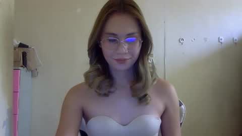 chelly4u69 online show from October 11, 4:48 am