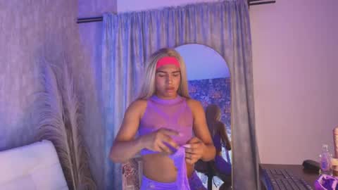 Chloe online show from May 12, 8:17 pm