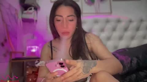 christine online show from December 23, 1:21 am