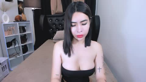 Naughty Claudia online show from April 18, 7:07 pm