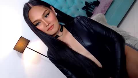 Cleo online show from November 5, 1:49 am