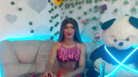 ALEXA  KIM online show from March 10, 6:45 pm