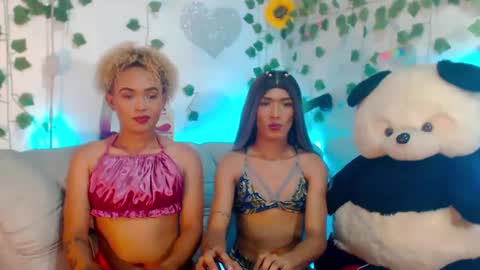 ALEXA  KIM online show from March 12, 5:49 pm