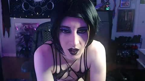 Sylvia online show from February 23, 1:13 am