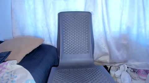 cristinamontiel74 online show from March 4, 2:54 pm