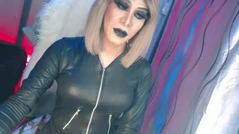 CUMMELA SLUTI online show from July 2, 10:31 am