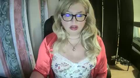 Shirley online show from May 29, 8:18 pm
