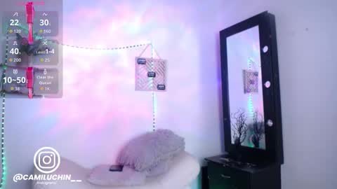 Cute horny1 online show from September 22, 5:02 am