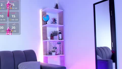 Cute horny1 online show from March 12, 11:37 am