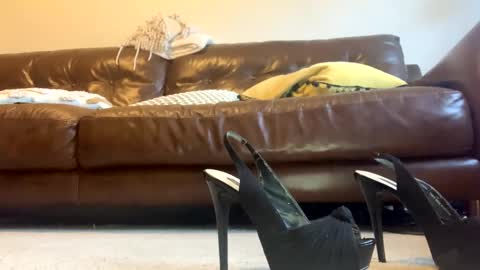 cutestsin online show from January 29, 9:01 am