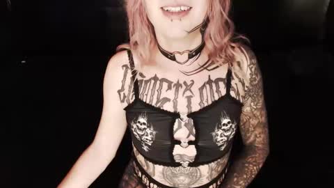 Nikki online show from October 28, 10:29 pm