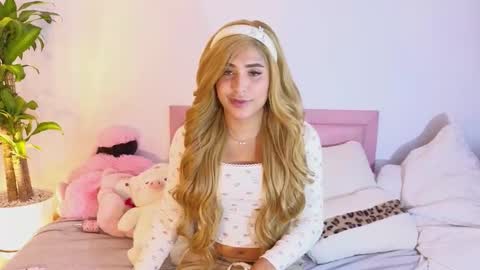 Dahiana online show from March 19, 12:21 am