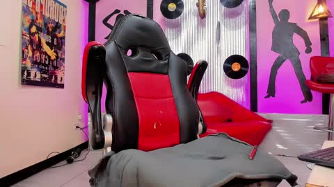 daisy_jonexxx22 online show from April 11, 4:07 am