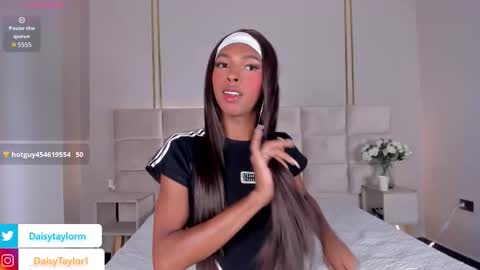 Daisy online show from November 12, 12:48 pm