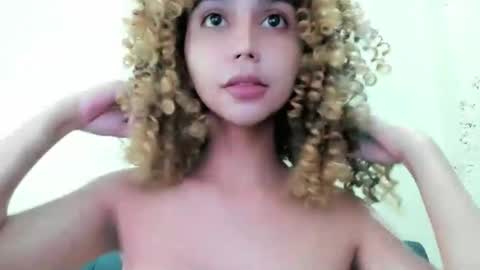 damnperfectxx online show from December 23, 1:10 am