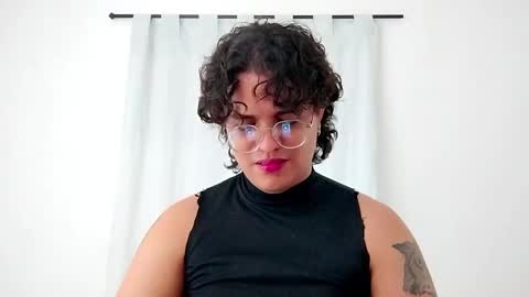 Diane Blosson online show from February 5, 12:59 am