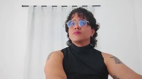 Diane Blosson online show from February 10, 2:18 am