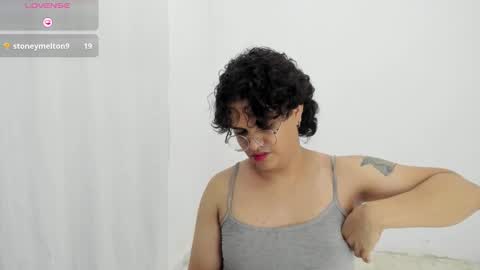 Diane Blosson online show from February 15, 2:40 am