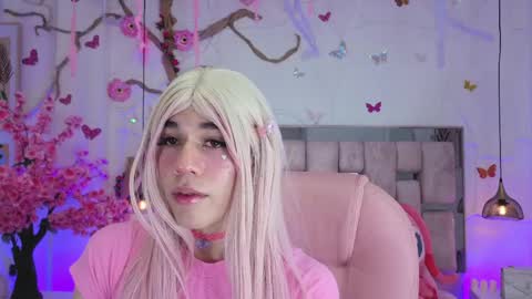 DaripQueen online show from April 7, 2:29 pm