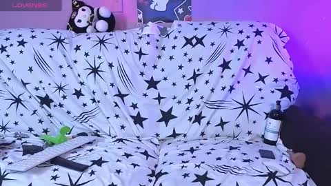 dark_nina__ online show from May 16, 4:10 am