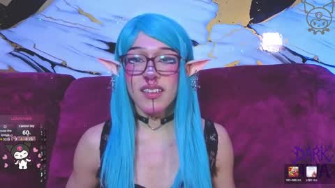 dark_nina__ online show from May 27, 2:52 am