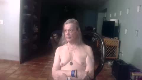 darla_darling1222101 online show from February 14, 7:26 am