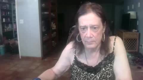 darla_darling1222101 online show from February 25, 4:39 am