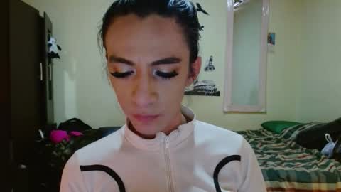 dayanna_01_ online show from May 6, 8:15 pm
