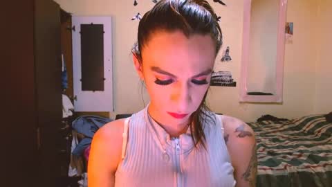 dayanna_01_ online show from May 21, 8:05 pm